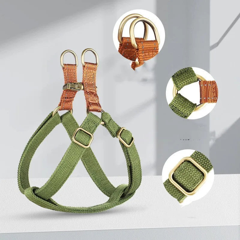 Vest-style anti-loss dog leash with cotton belt and nylon material in brown colour