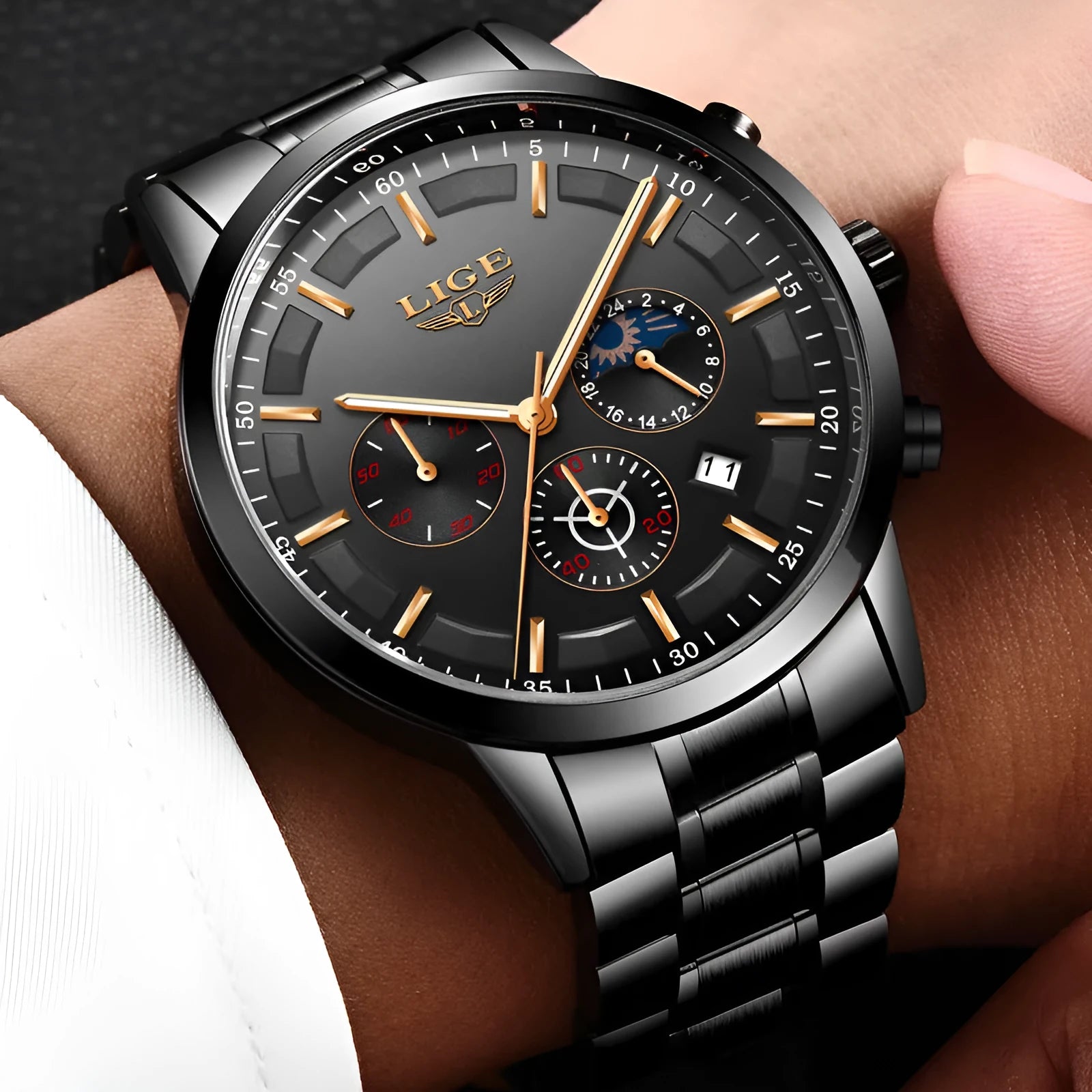 Men's waterproof quartz sports watch in black with rose red blue colour combination