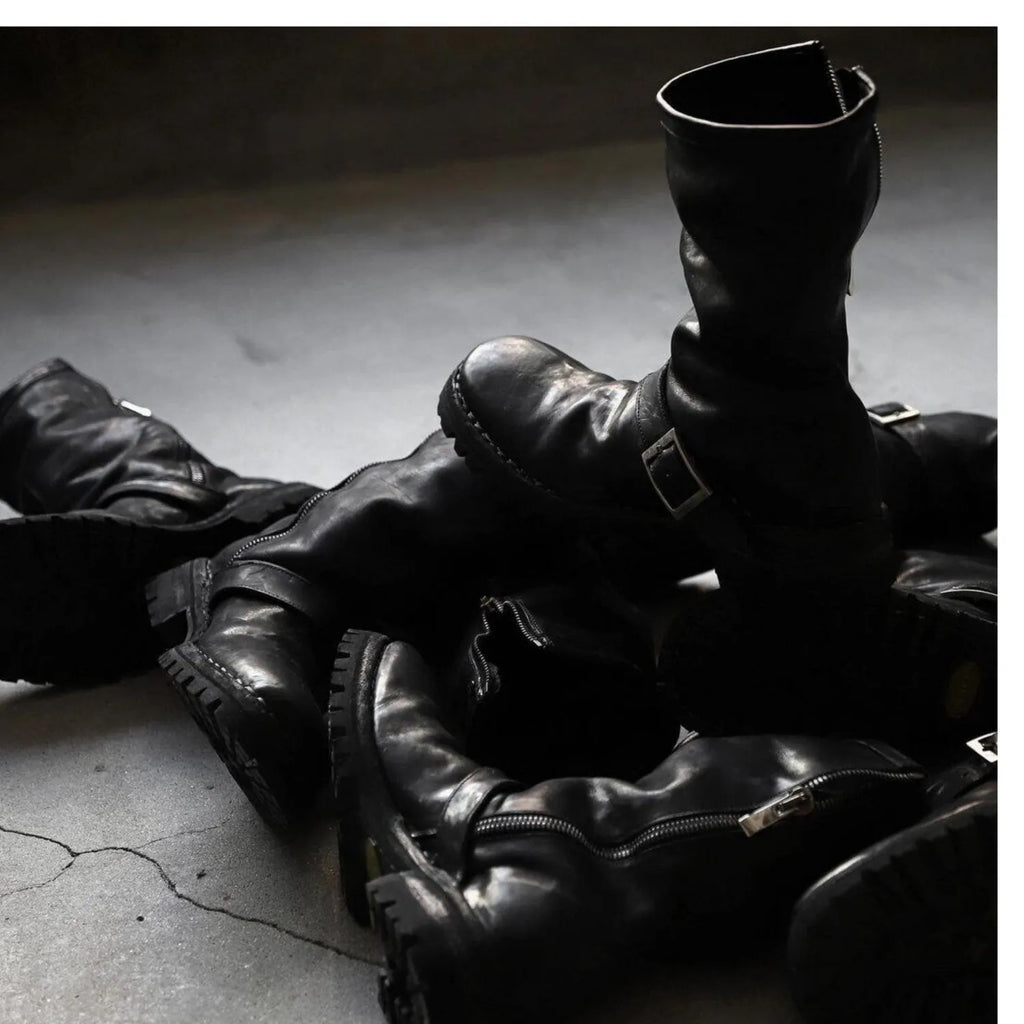 Men's dark retro Martin boots with side zip, round toe, in black and leather black options.