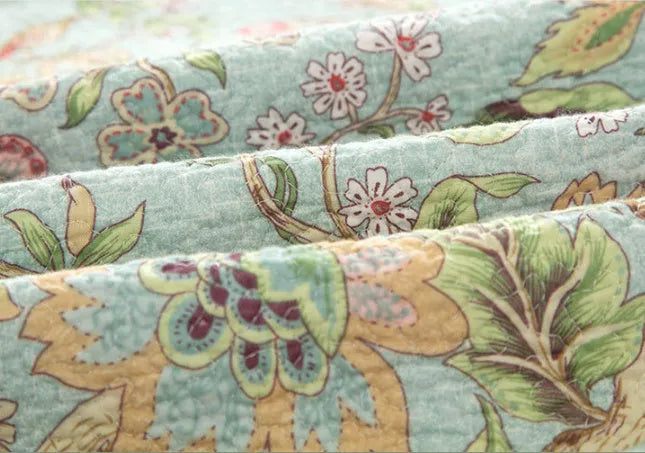 Blue cotton quilted bedspread with American floral and bird pattern, 230x250 cm three-piece set