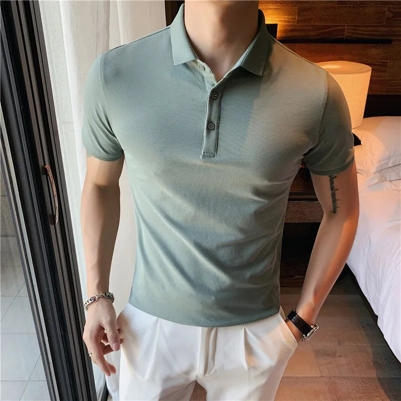Solid colour cotton blend polo shirt with lapel collar and short sleeves in tight Korean fit.