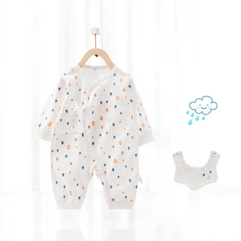 Baby one-piece cotton romper in white with short sleeves, suitable for newborns up to 66cm