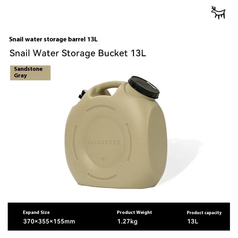 Portable water storage tank in green back 18L and snail 13L designs, made from PP material