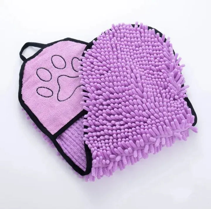 Blue quick-dry dog bath robe towel for drying pets, shown with dimensions of 62 cm by 23 cm.