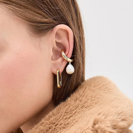 Titanium steel clip-on earrings with pearl centre, geometric shape, electroplated finish, women's non-piercing style in colour JDE0112019
