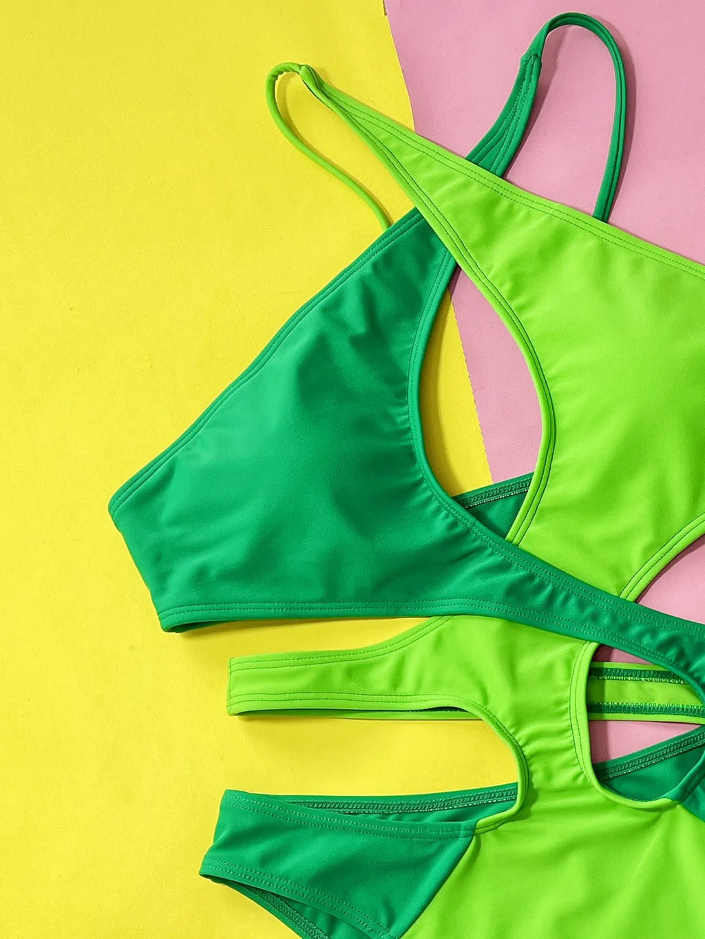 Women's green hollow contrast colour one-piece nylon swimsuit for swimming and wading