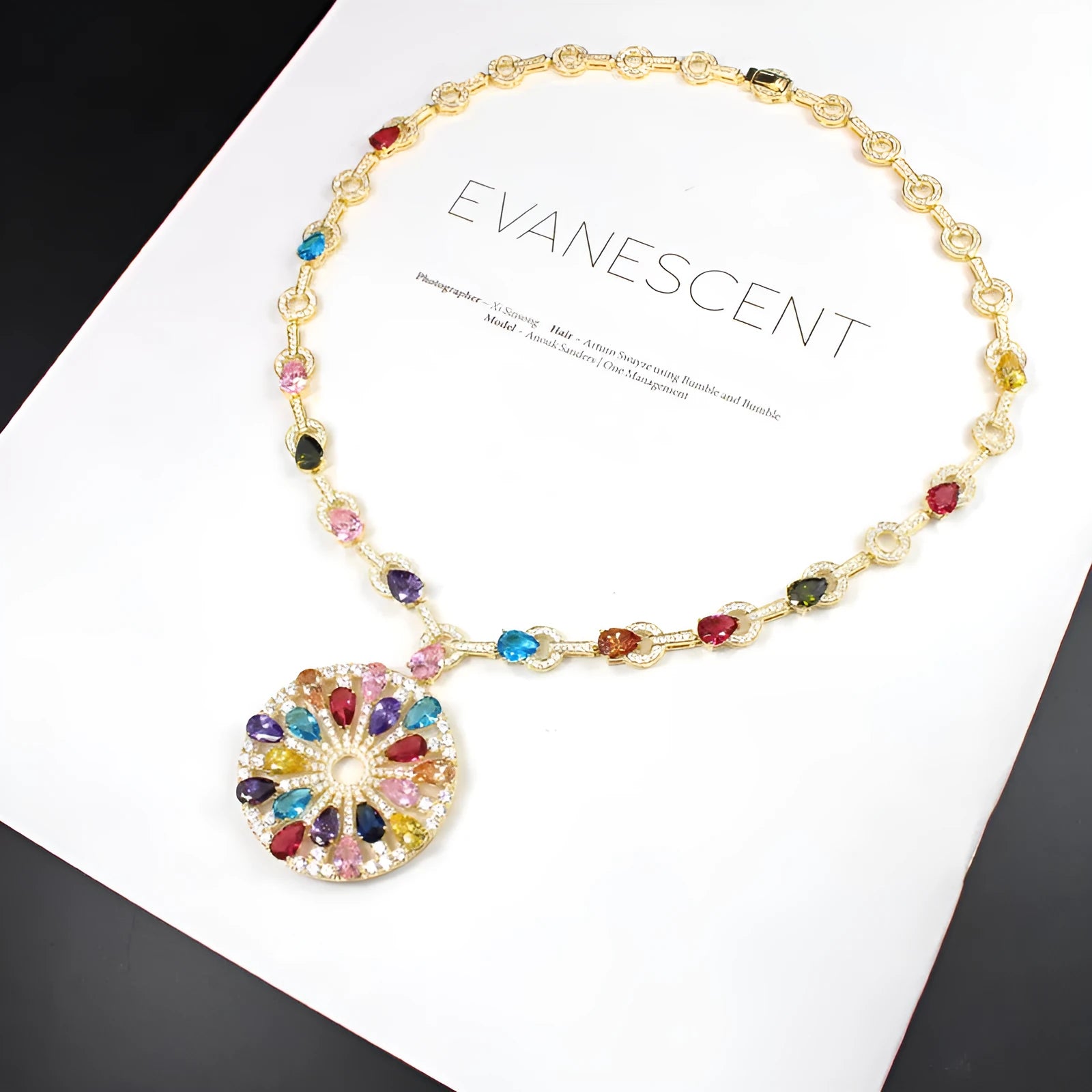 Geometric Yajin necklace with inlaid zircon pendant, bamboo link chain, adjustable 21-50cm, photo colour