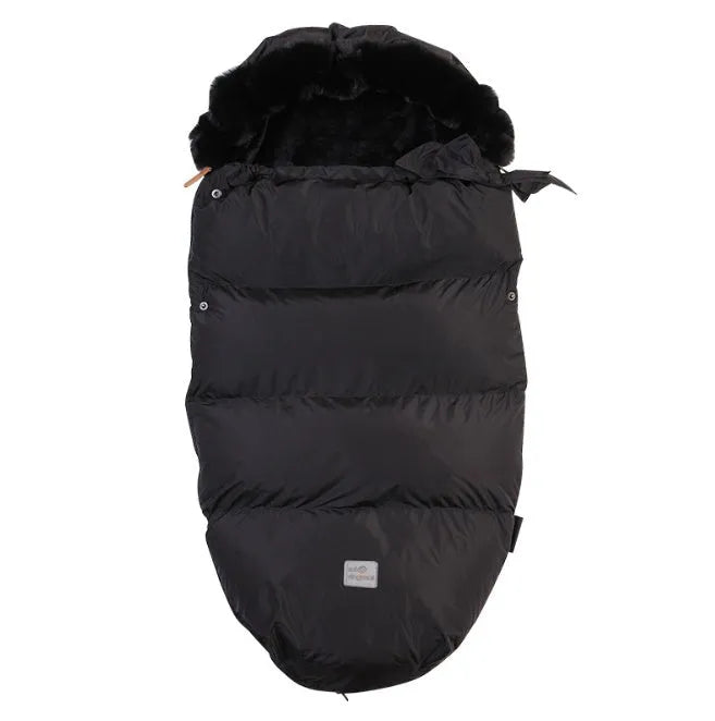 Baby stroller sleeping bag in polyester fibre with down cotton filling, measuring 46 by 95 centimetres, available in ten colours