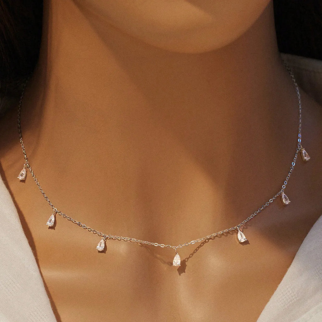 Gentle drop-shaped artificial zircon necklace on an adjustable O-chain in 925 silver, shown in silver finish.