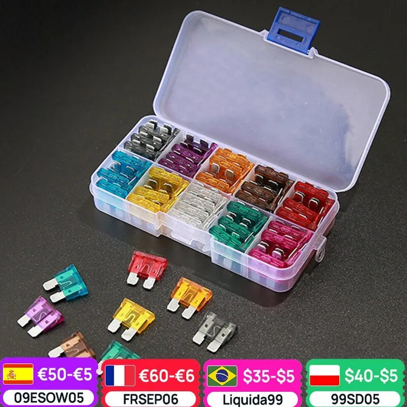 Box containing medium-sized plug-in fuses for automotive low voltage circuits