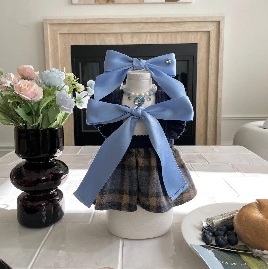 Adjustable dog hair band with princess style bow in blue and pink colours