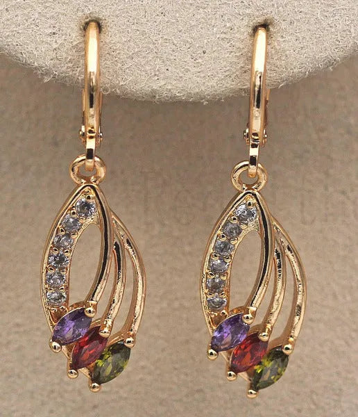 Gold alloy crystal long eardrops with geometric shape for women's earring jewellery