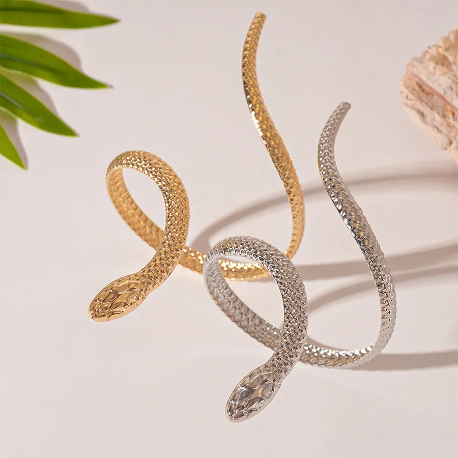 Exaggerated twisted winding simulated snakes opening metal ring and bracelet jewellery set