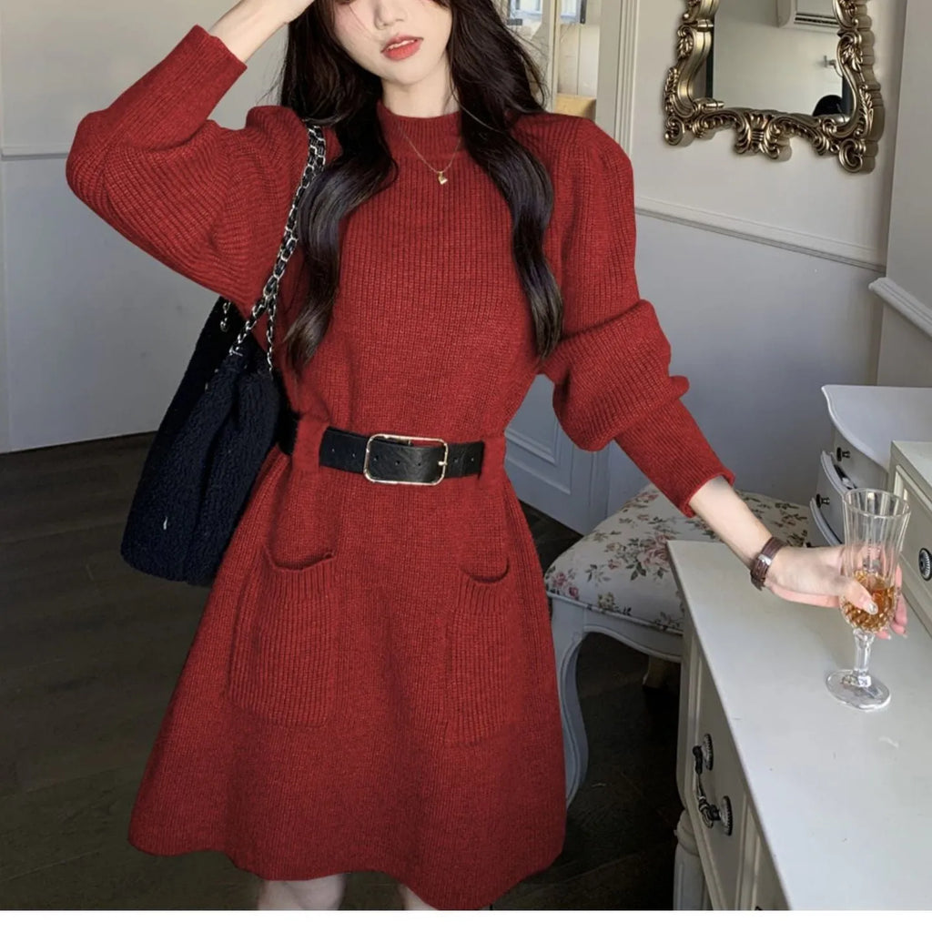 Long sleeve loose knitted base dress in beige with black belt, high-waist design, free size polyester women's dress