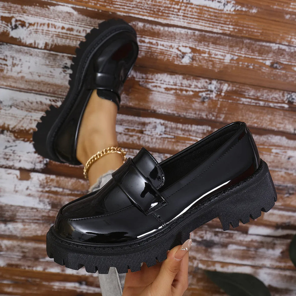 Plus size women's slip-on loafers with chunky heel in black, wine red, or green colours