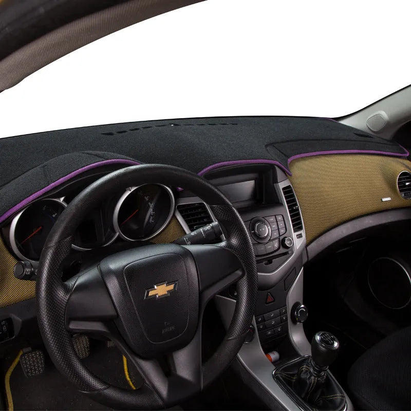 Silicone dashboard light-proof pad for old Prado vehicles with non-slip surface