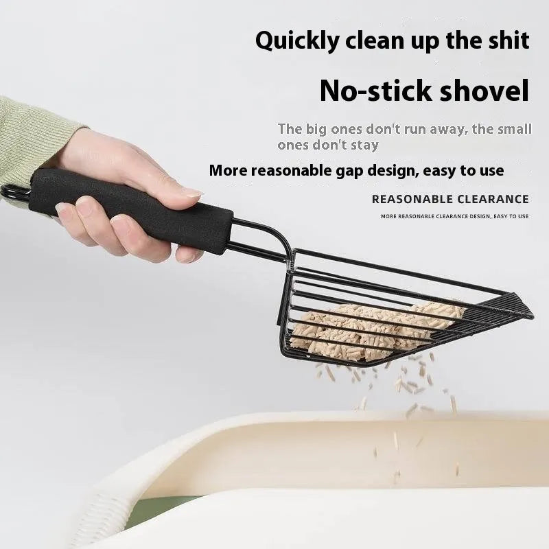 Black metal cat litter scoop with 0.8cm gap spacing between tines
