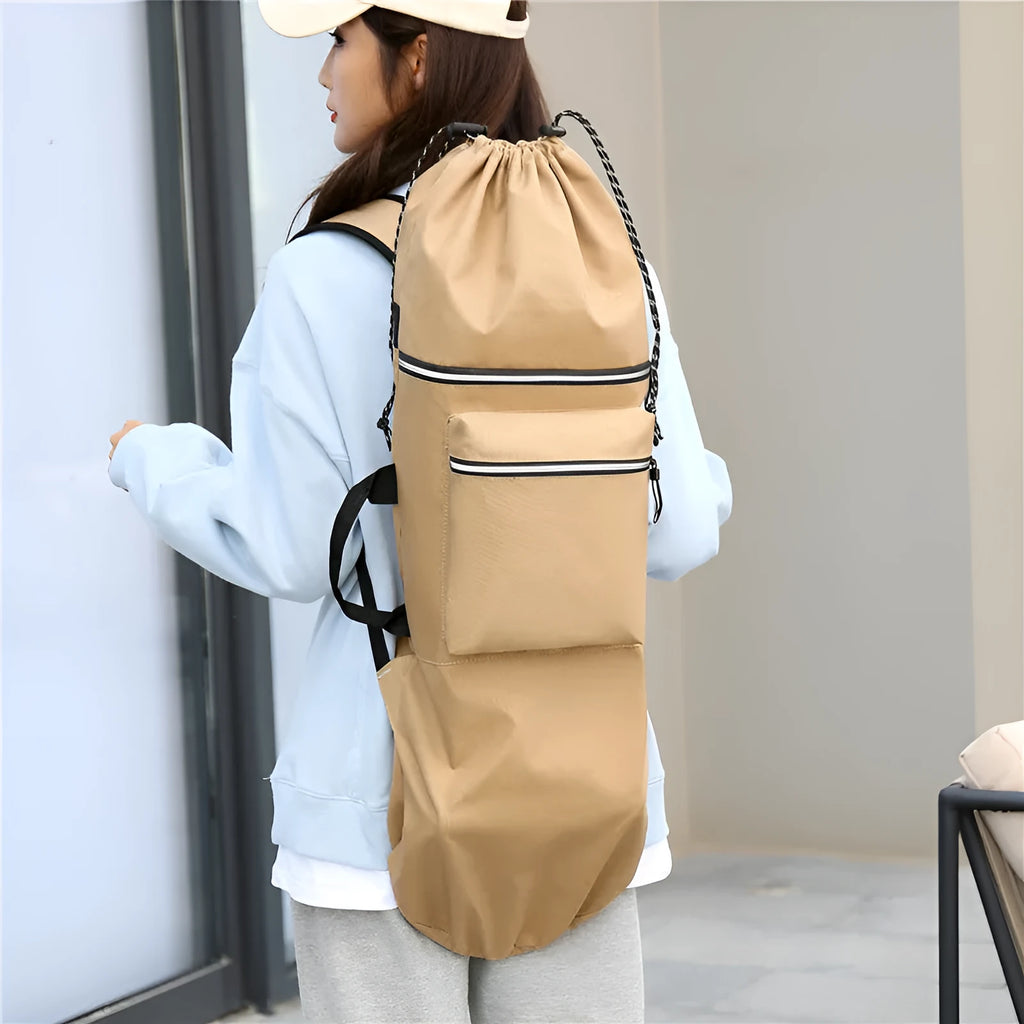 Waterproof nylon skateboard bag in camouflage colours with large capacity for sports equipment