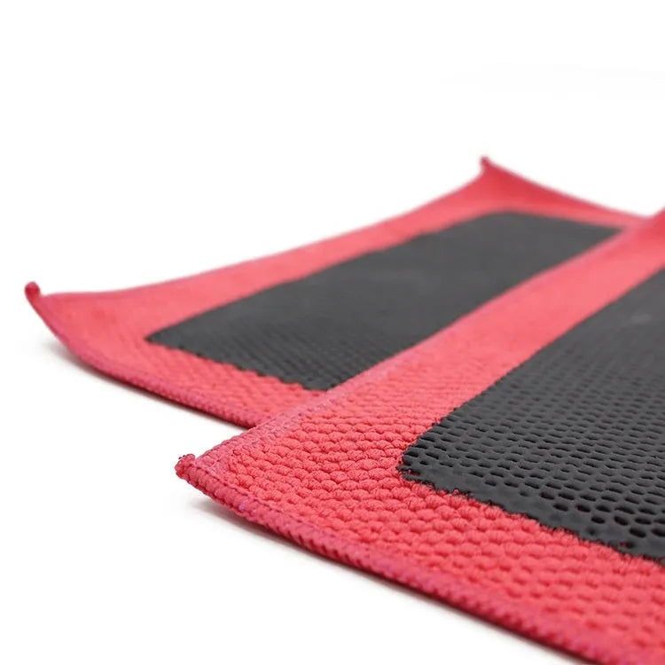 Red car cleaning cloth with microfibre and volcanic mud 30x30cm