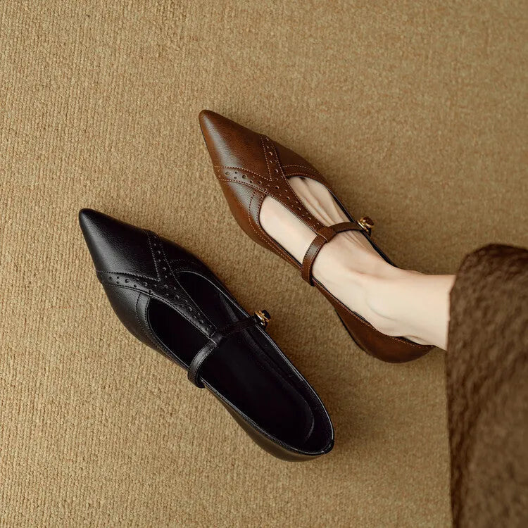 Brown women's low-cut flat shoes with rounded toe and a mid heel, made of cowhide leather.