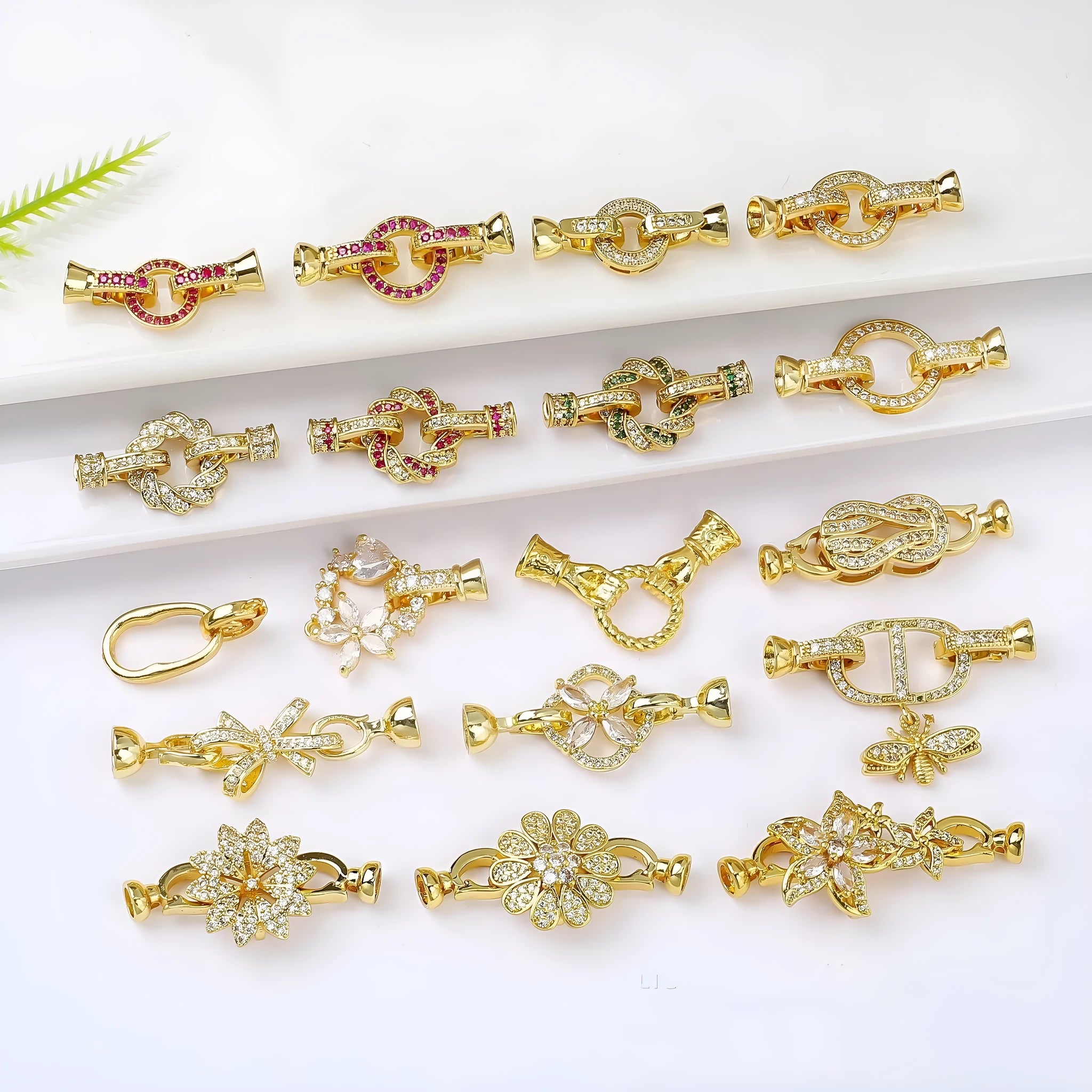 Small gold colour electroplated chain buckle for DIY necklace making with clasp mechanism