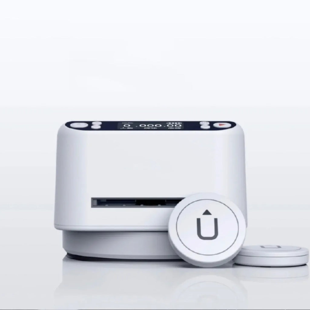 Third generation automatic card dealing device with black plastic housing