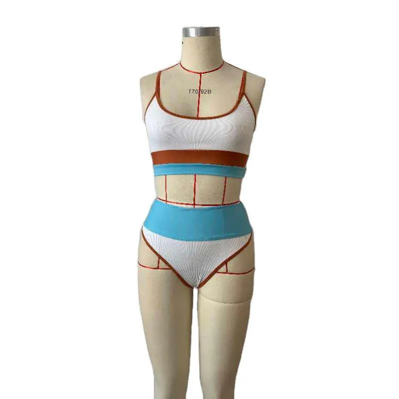 Women's solid colour quick-drying swimwear set with top and shorts