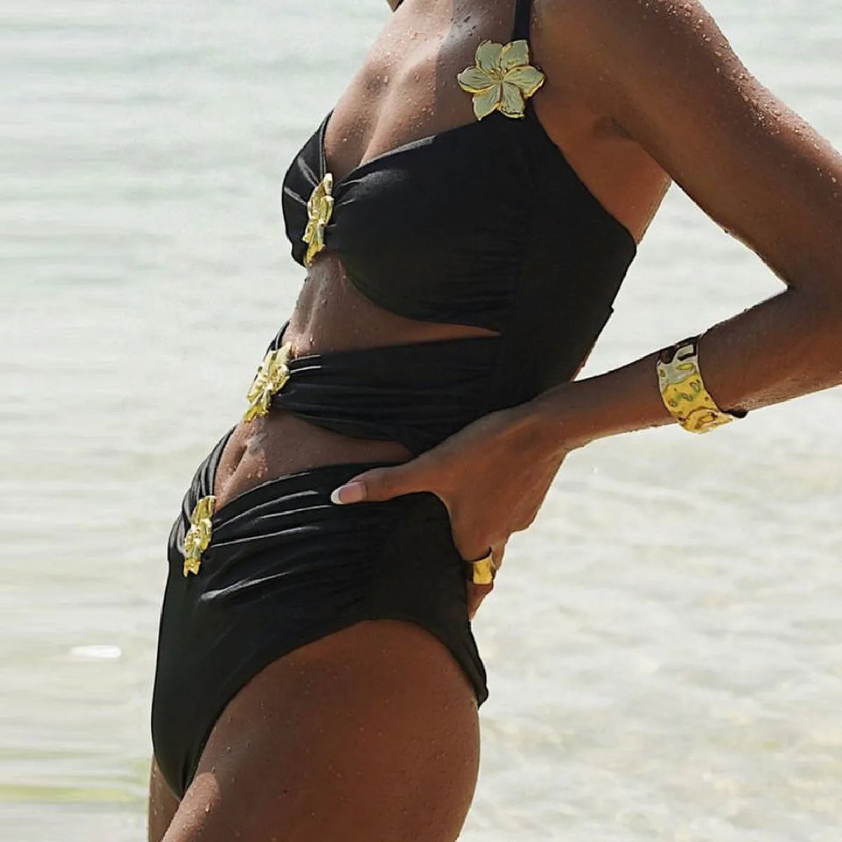 Women's solid colour one-piece swimsuit with hollow-out tube top and detachable high-waist skirt
