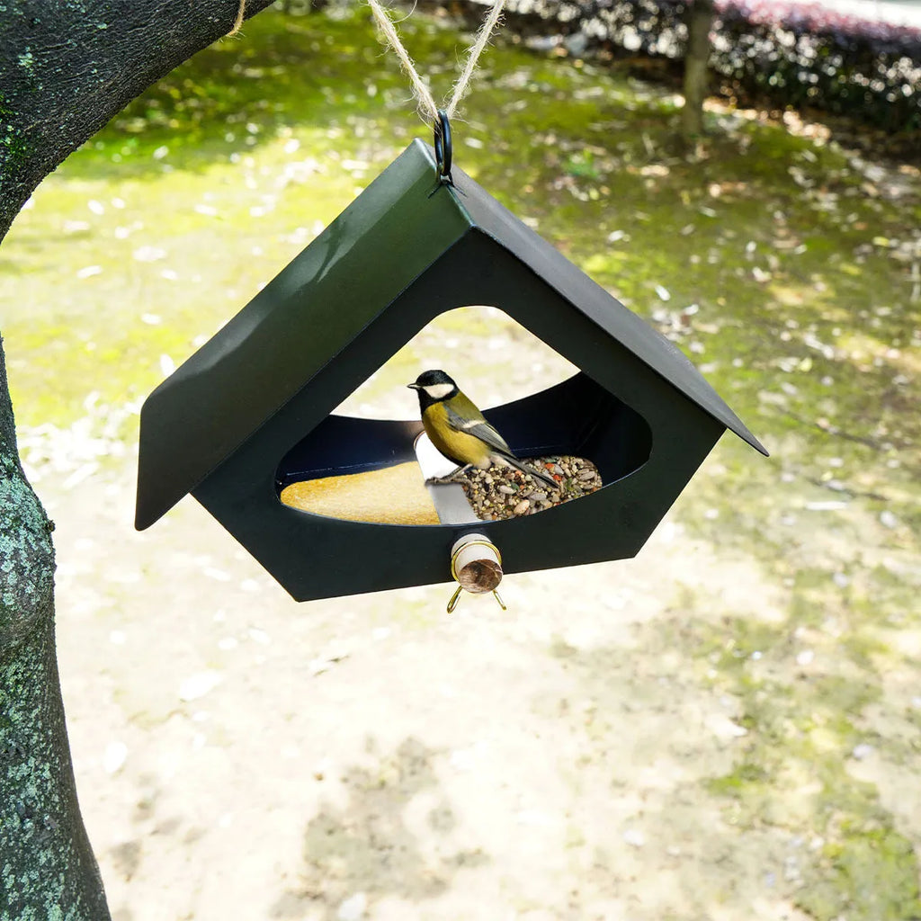 Modern European-style iron bird nest for outdoor garden bird feeding and decoration