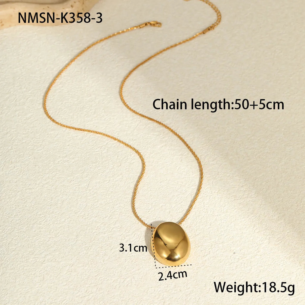 Gold geometric pendant necklace with adjustable 41-50cm chain on stainless steel with 18K gold-plating