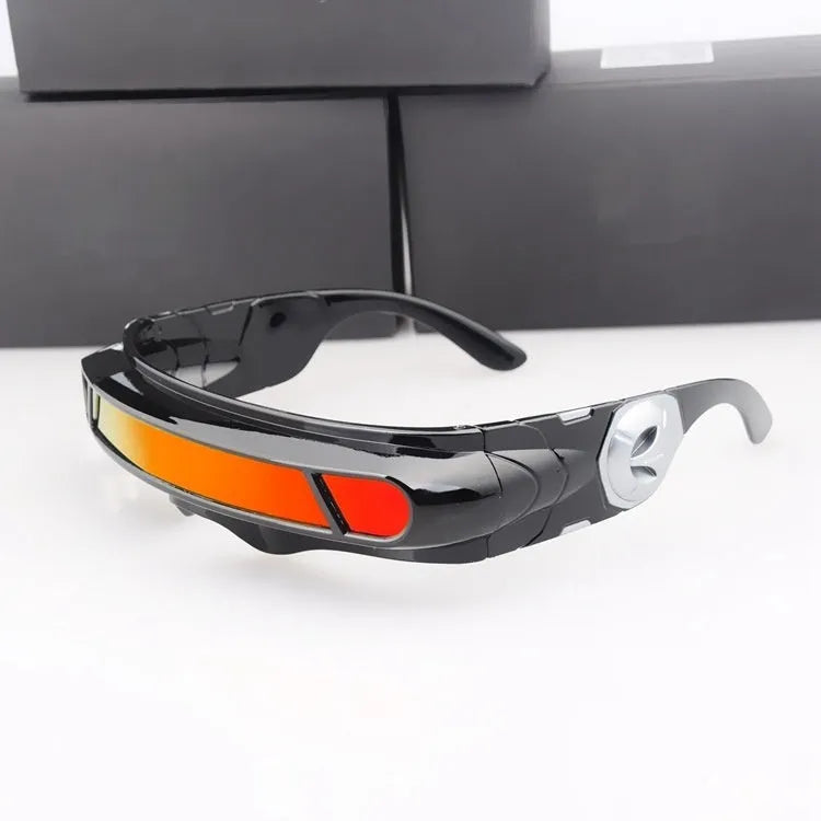 Sports sunglasses with full rim PC frame and polarised lenses in black frame colour options