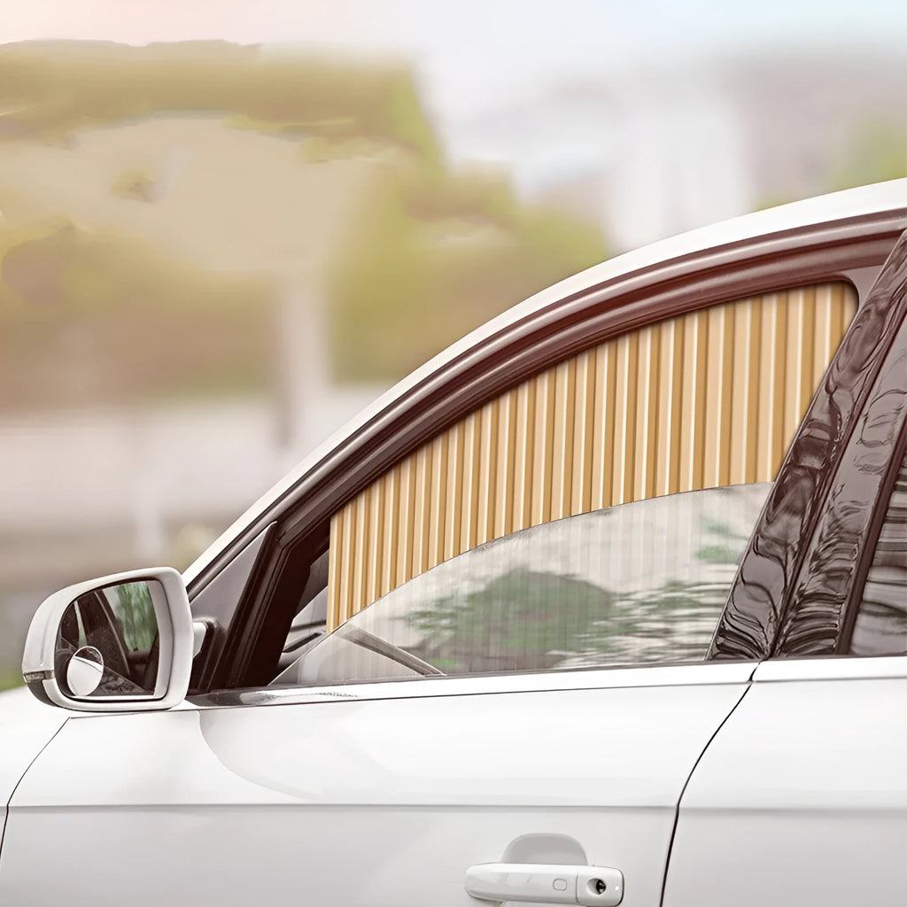 Retractable car sunshade curtain in thick opaque cloth with roller shutter mechanism