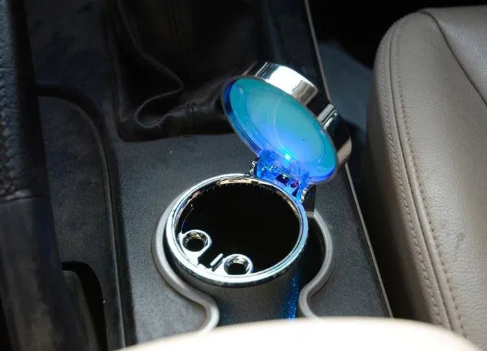 Silver solid molded car ashtray in transparent blister packaging for cup holders over 7cm