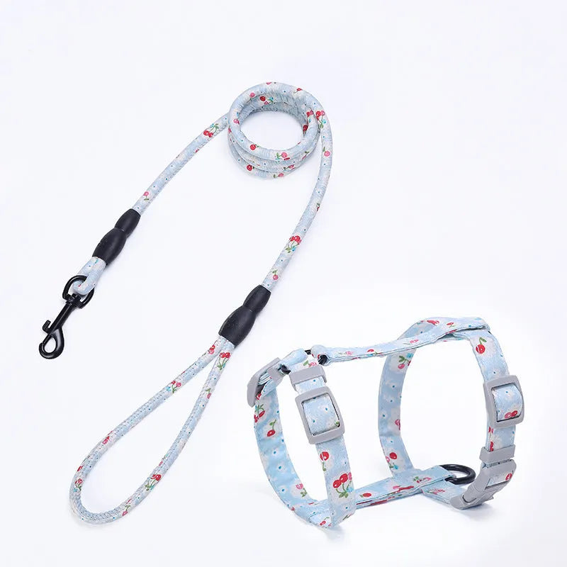 Cat I-shaped chest harness in black with metal buckle and 150cm cotton rope