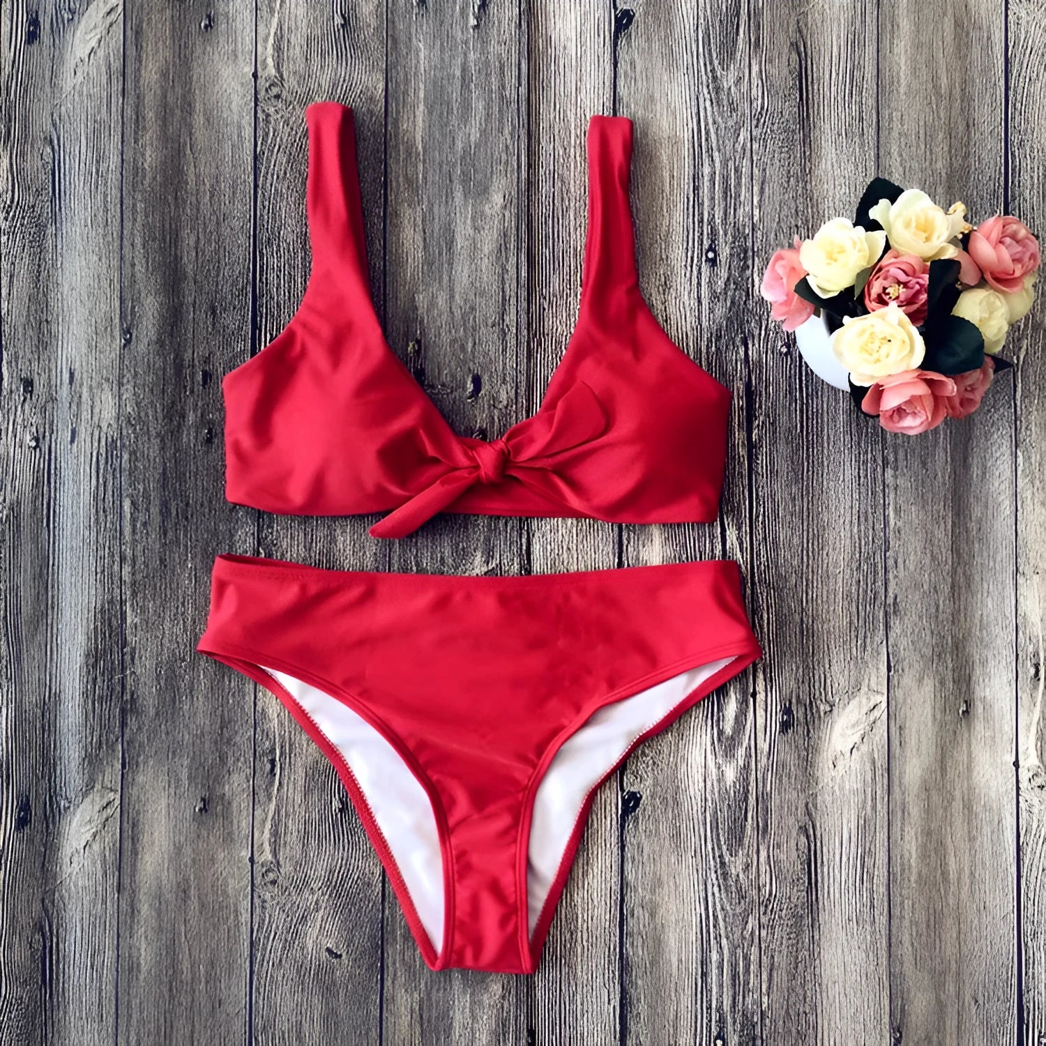European and American style bikini set in pure colours with bra and panties