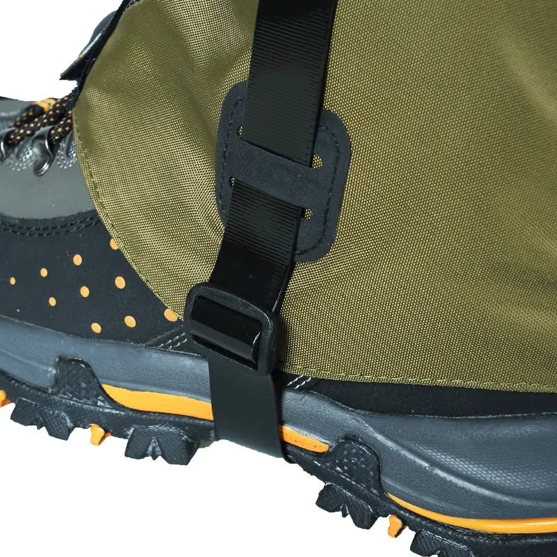 Camouflage green snow cover made from 500D Oxford cloth with TPU straps, 40cm height, for hiking and mountaineering