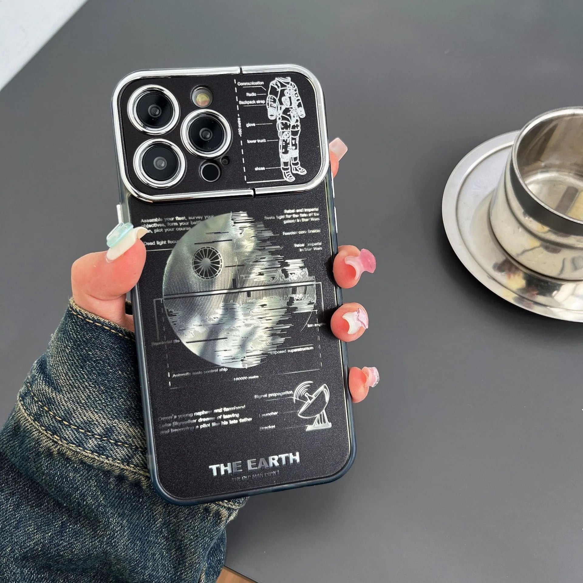Pleated bracket phone case in TPU material with fall protection for iPhone 11-15 series, shown in colour as in Figure 1