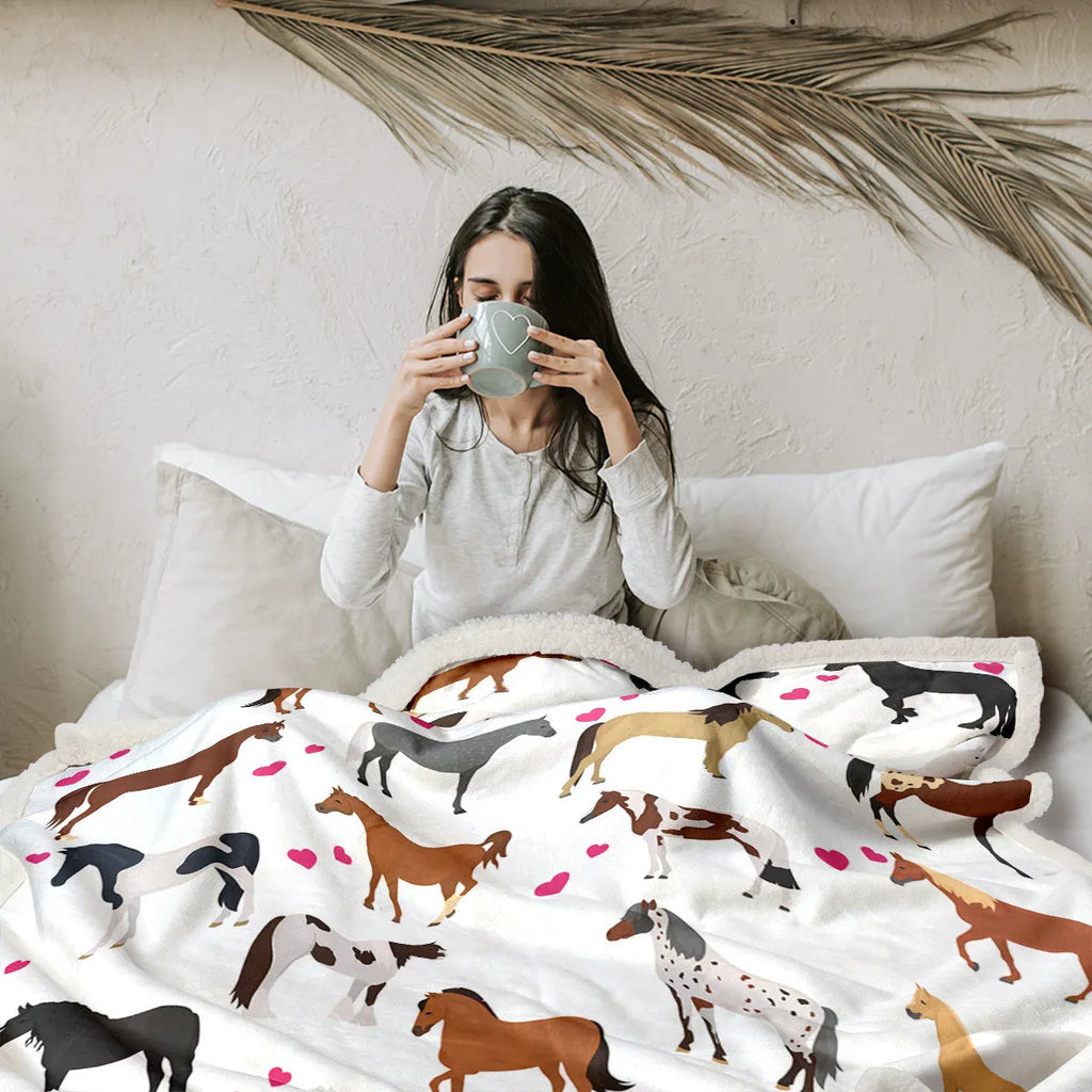 White Sherpa fleece throw blanket with red heart and horse motif, 130x150cm or 150x200cm size for sofa or camping