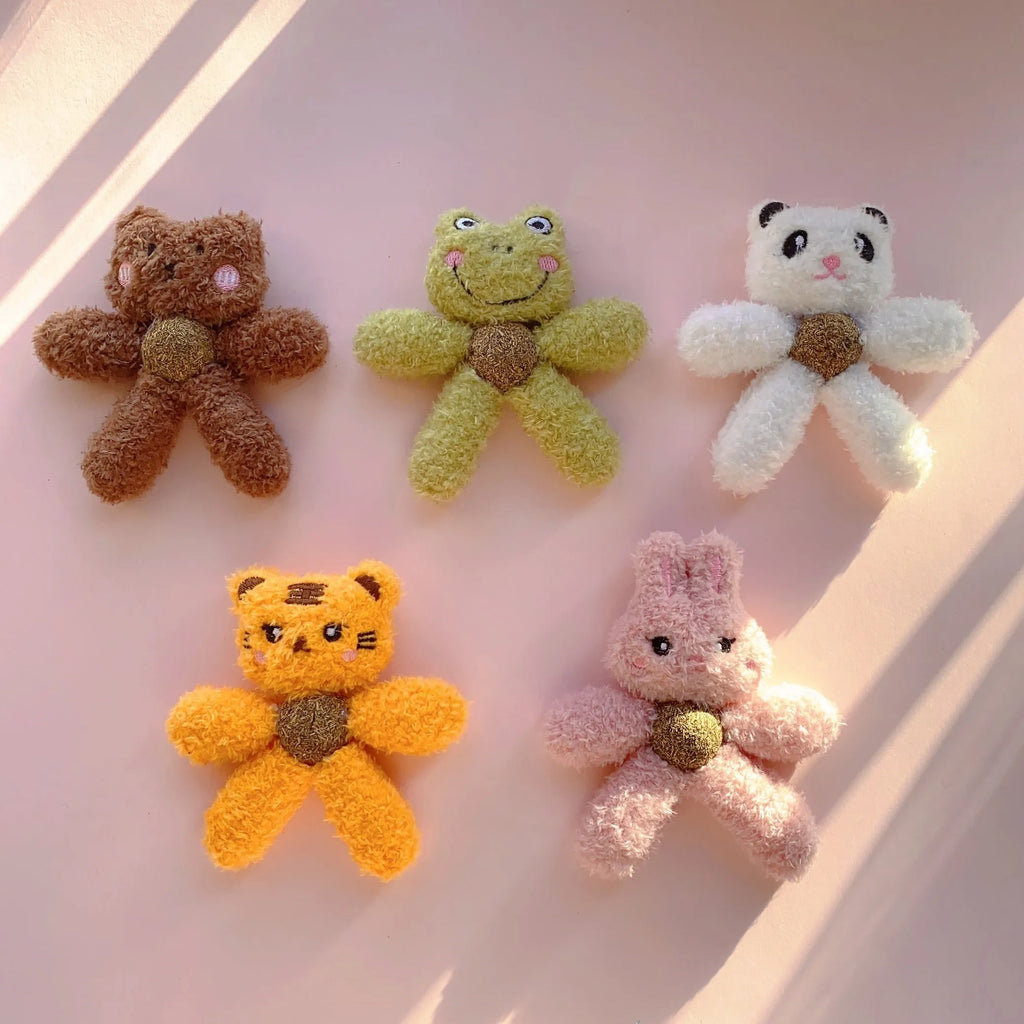 Catnip ball chewing toy for dental care with animal designs