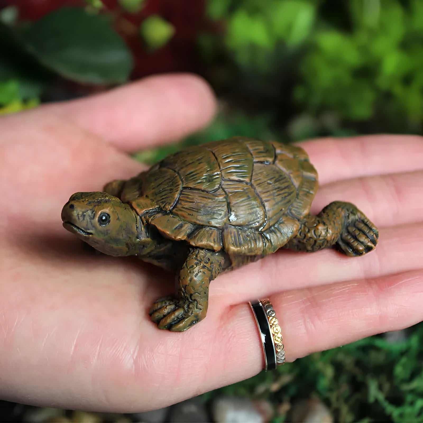 Realistic resin turtle garden ornament for micro landscape displays