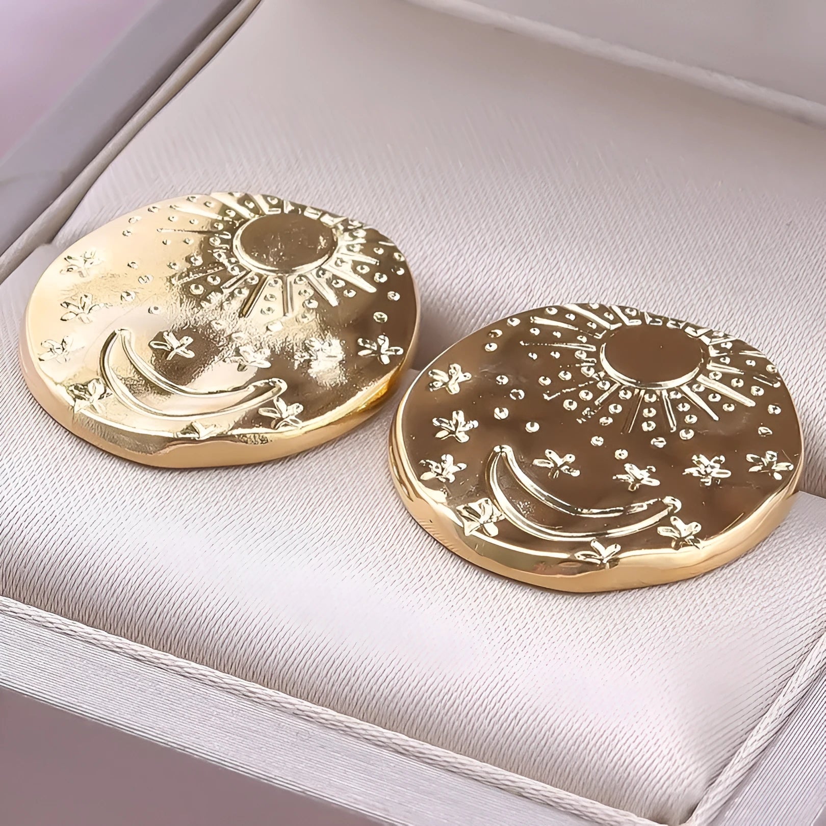 304 stainless steel geometric shell ear studs with gold or silver electroplated finish