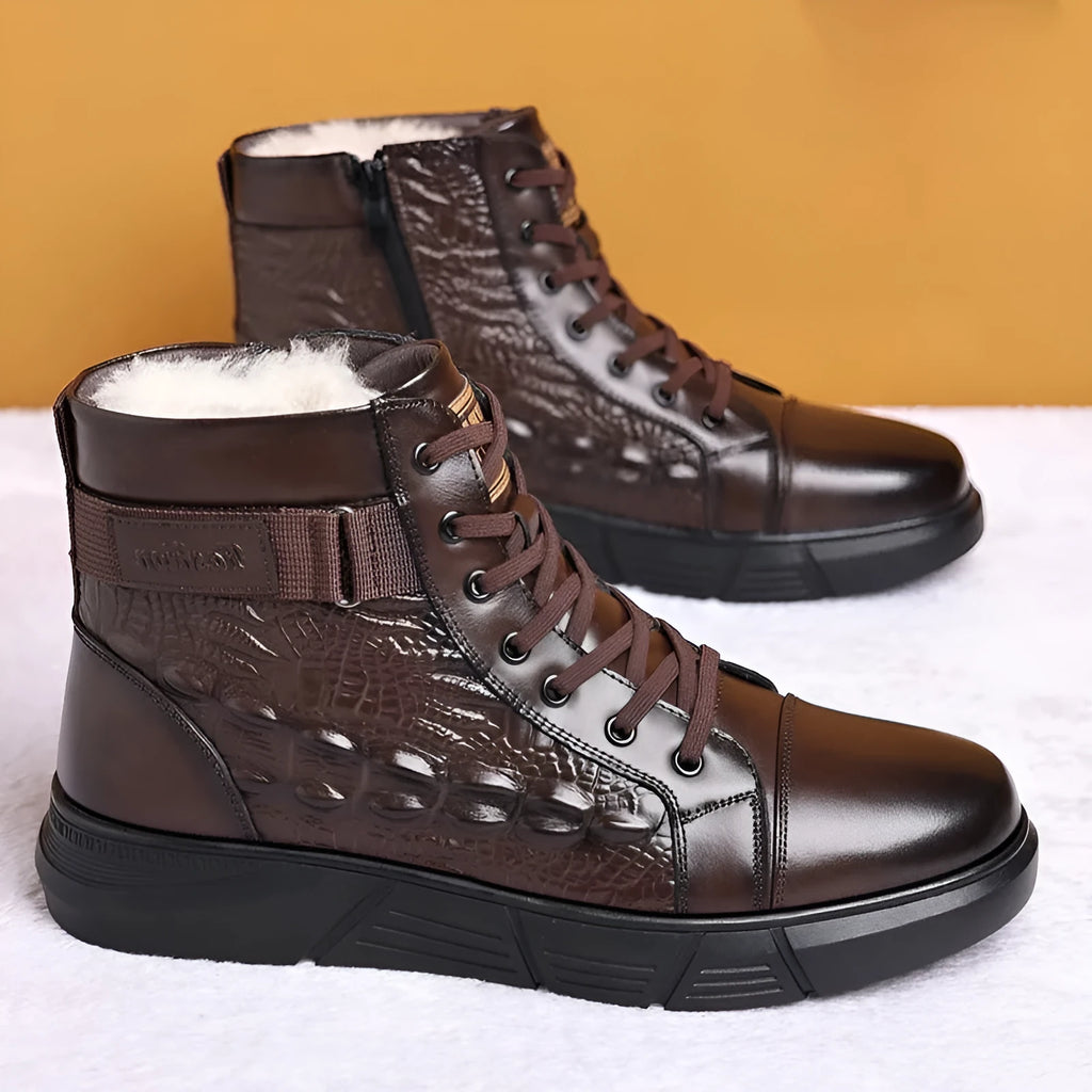 Fur-trimmed leather winter boots with rubber soles and front lace-up closure in black or brown velvet colours