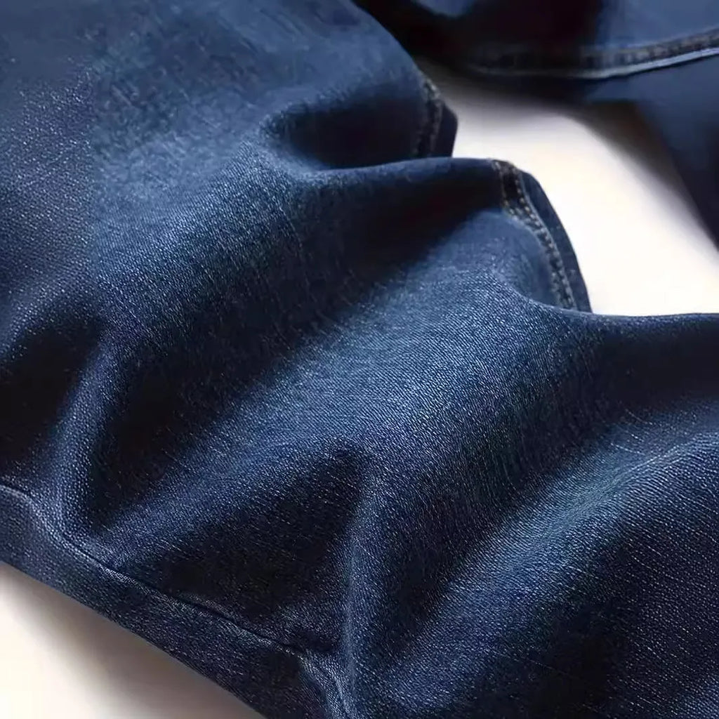 Men's dark blue slim street fashion jeans with mid waist and zipper fly