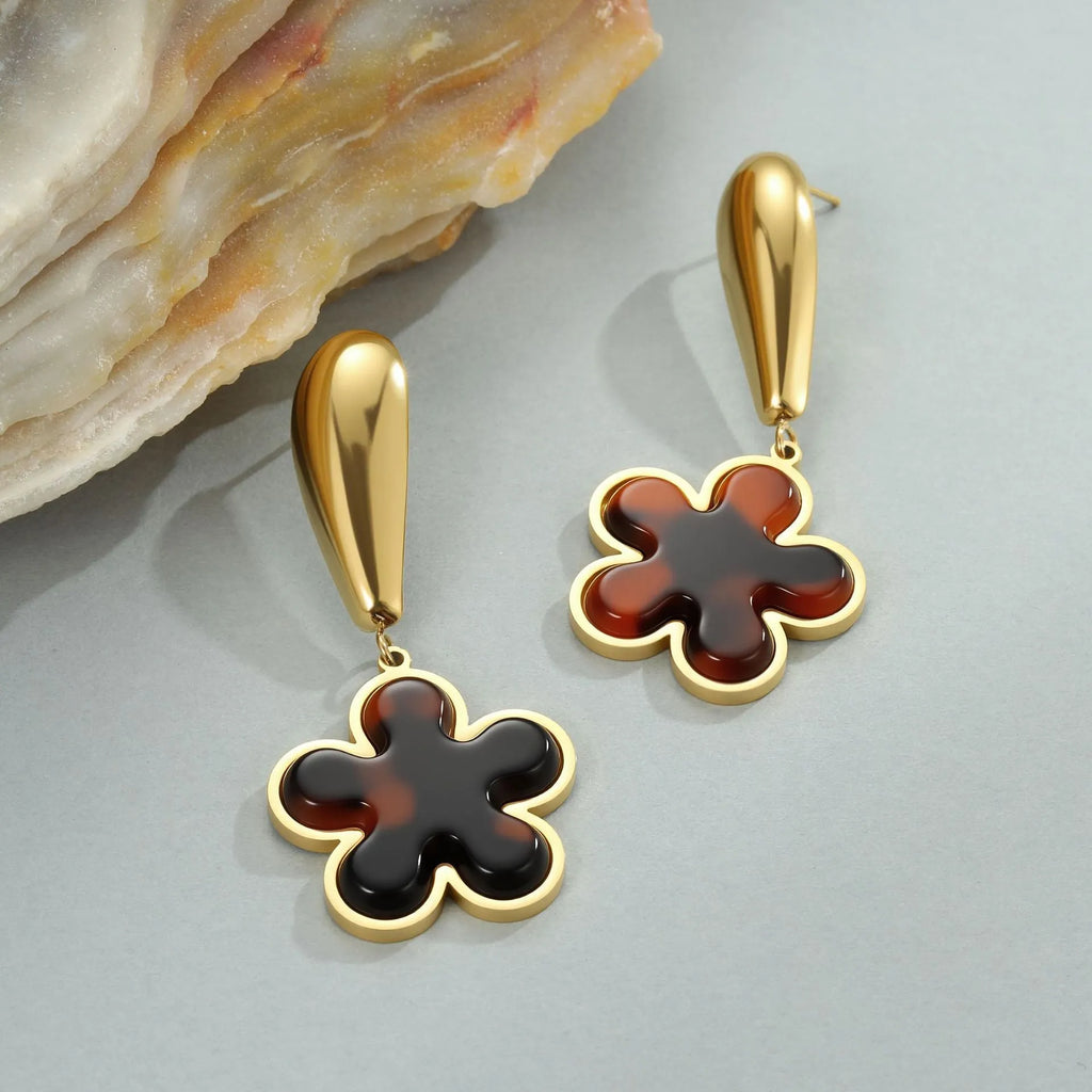 Women's stainless steel tortoiseshell resin earrings in hawksbill colour with heart and flower designs