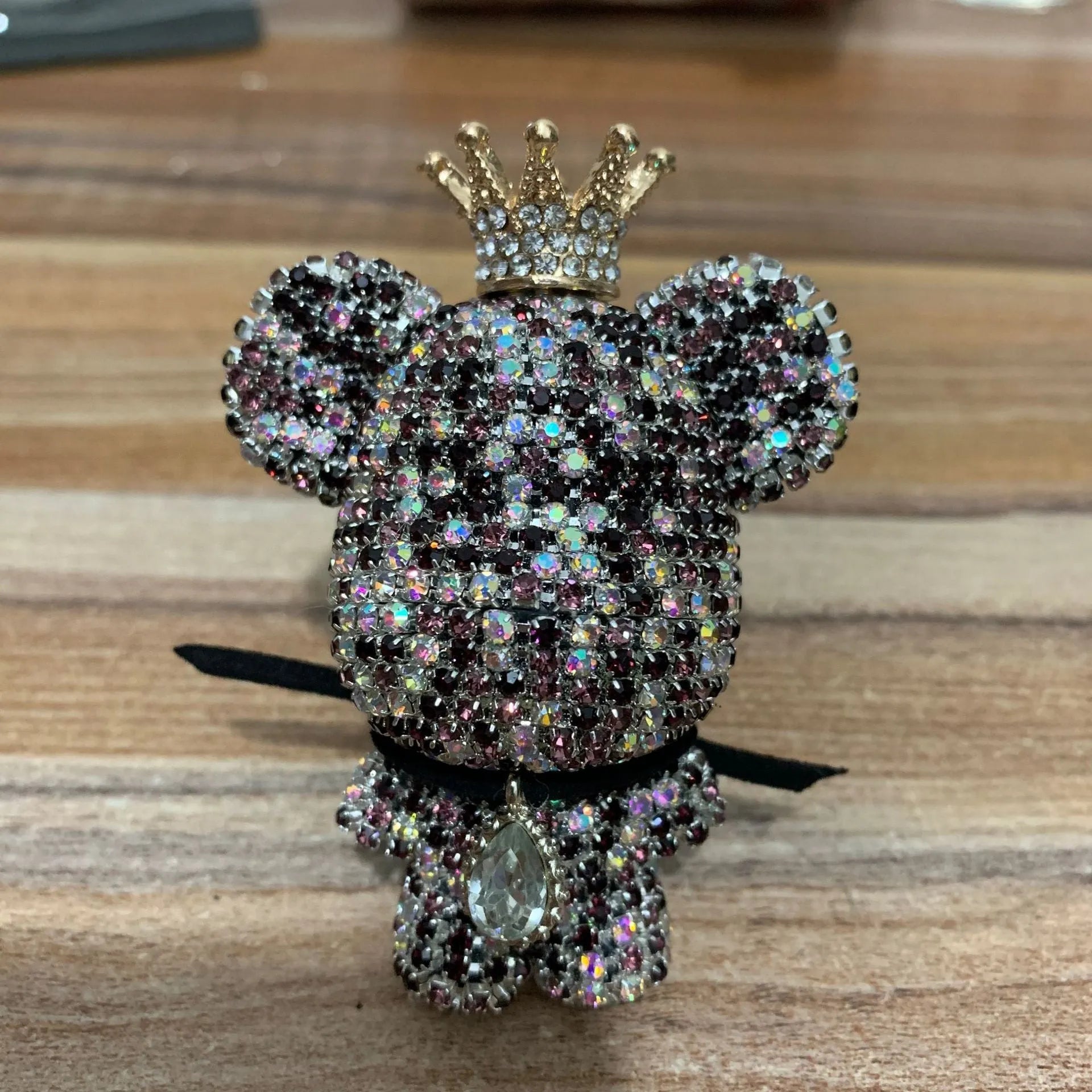 Creative rhinestone diamond-studded teddy bear perfume clip for car air outlet, black colour