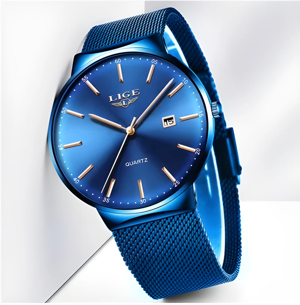 Men's stainless steel wristwatch with a 40mm dial on a 24cm adjustable strap.