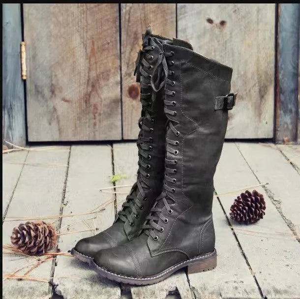 Casual solid-colour high leg boots with a chunky low heel and round toe in wine red