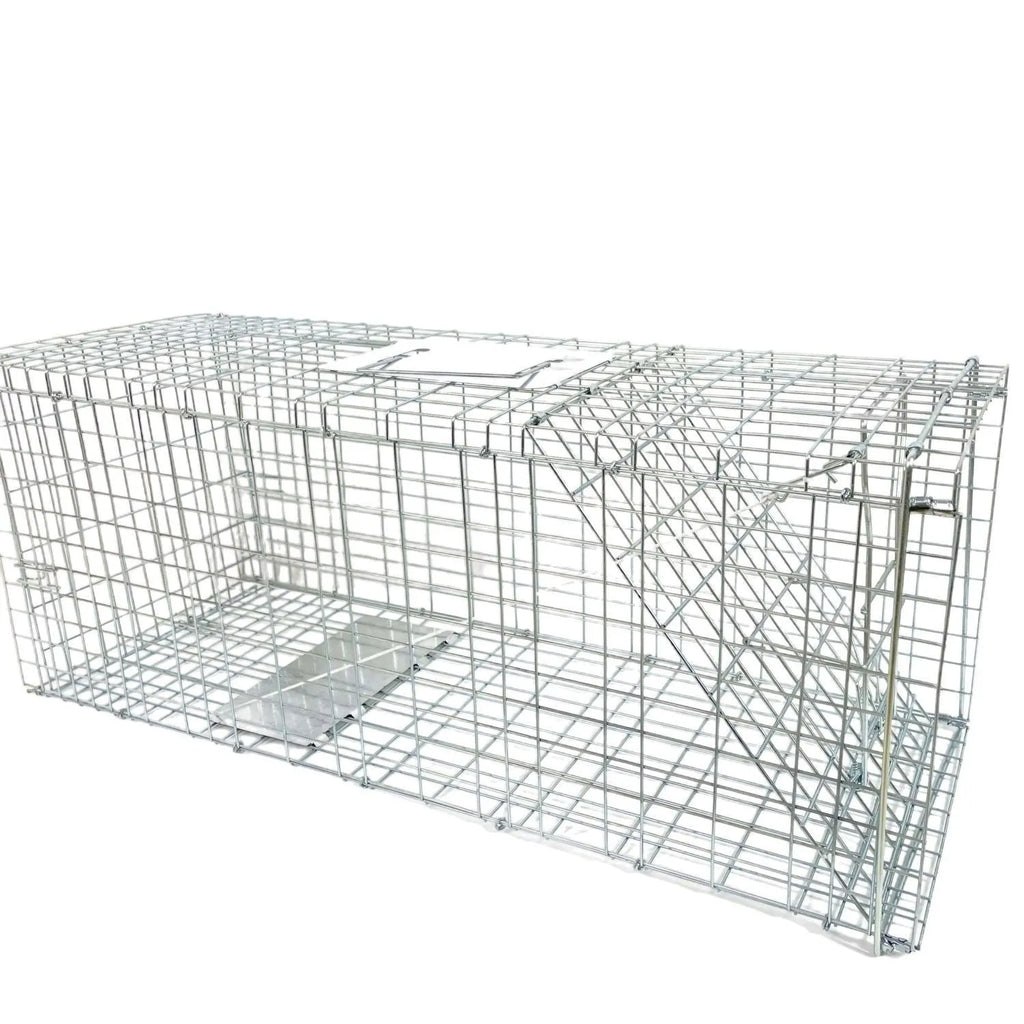 Fully automatic foldable cat trap cage galvanised steel 60x20x18cm with pedal mechanism on grass
