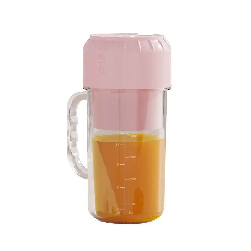 Portable USB juicer in avocado green colour with multiple blade options