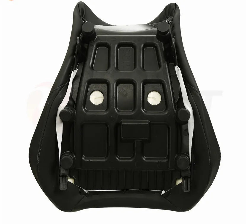 Suzuki GSXR1000 motorcycle seat covers in PU leather material for waterproof protection